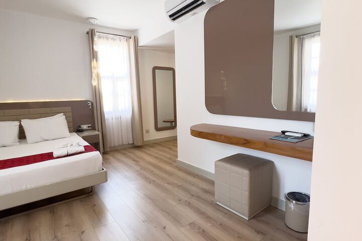 Room 30 of 113