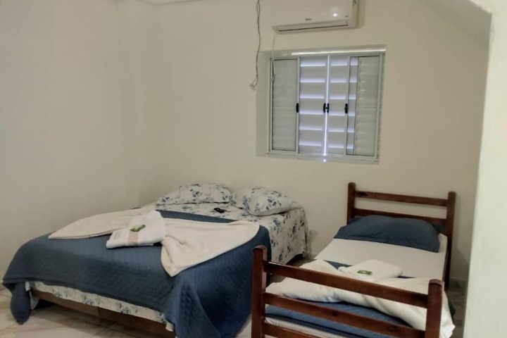 Room 10 of 27