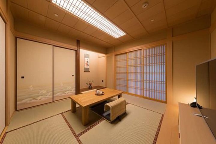 Room 5 of 51
