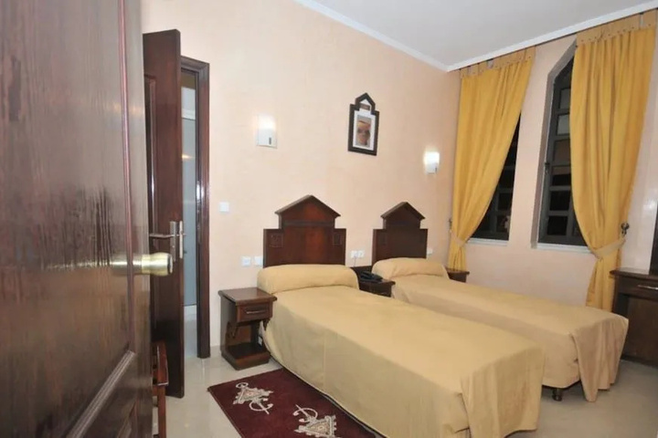 Room 7 of 11
