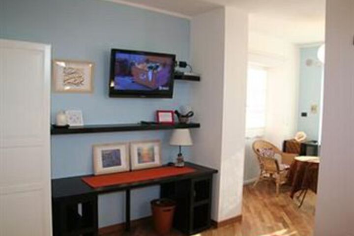 Room 16 of 21