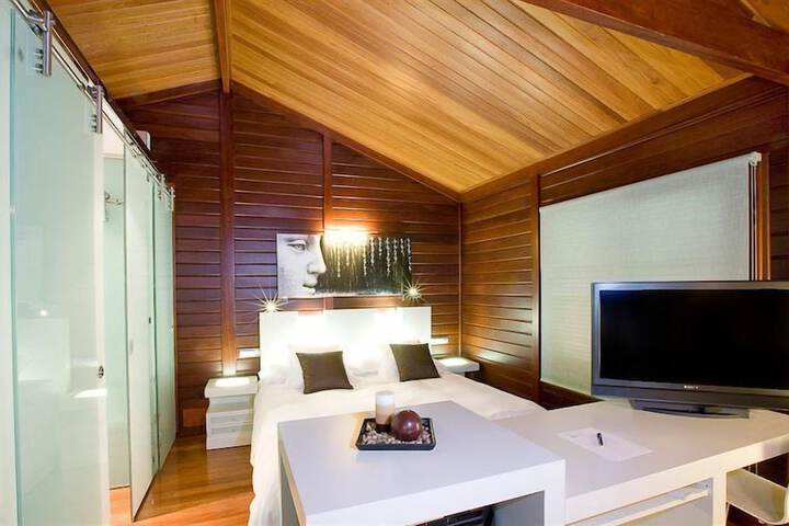 Room 9 of 54