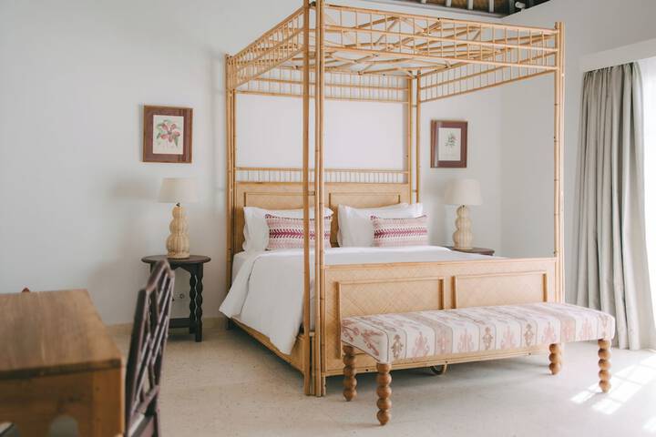 Room 18 of 60