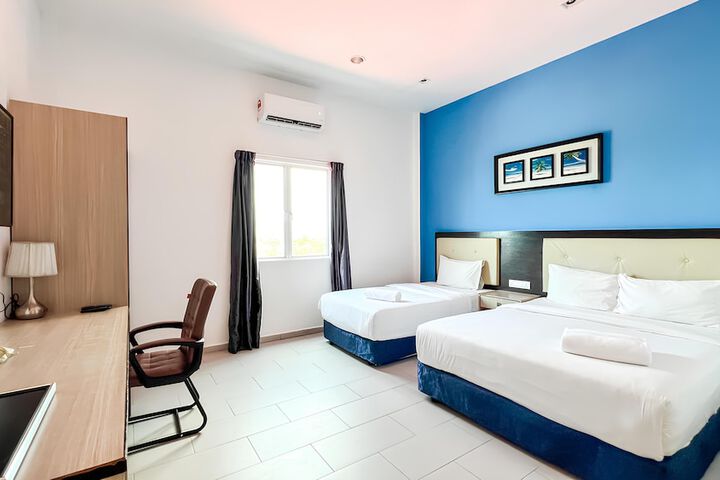 Room 15 of 48