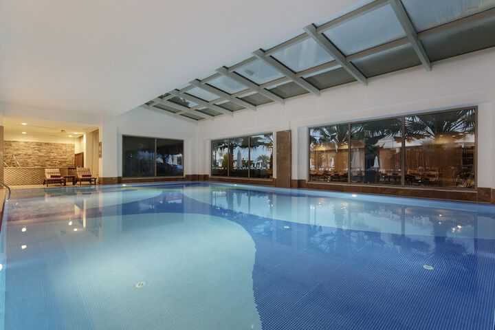 Pool 40 of 182
