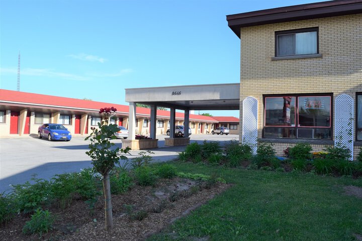 Hotel 41 of 42