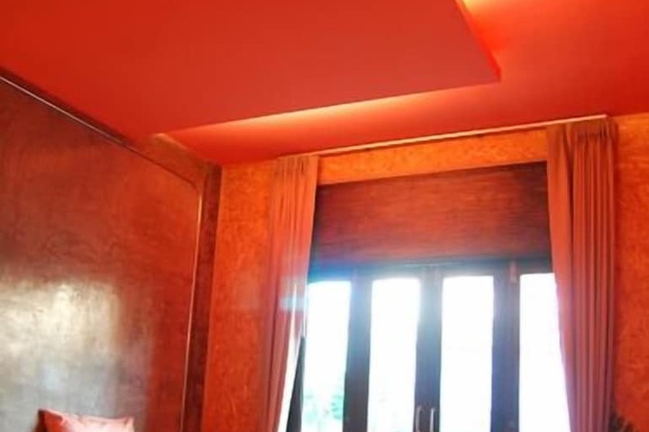 Room 3 of 47