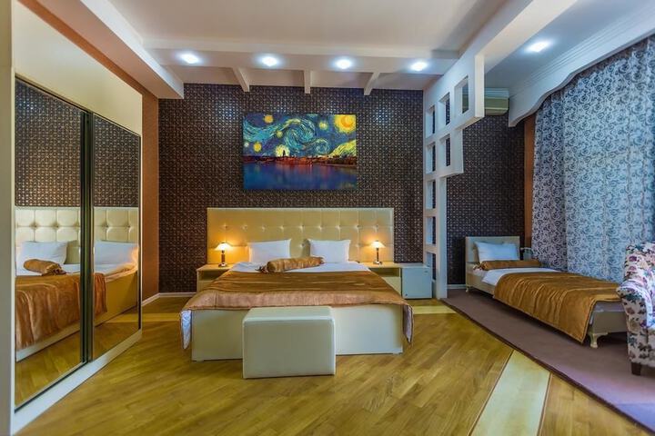 Room 2 of 55