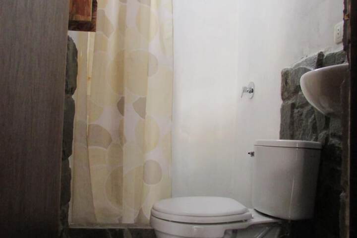 Room 8 of 19