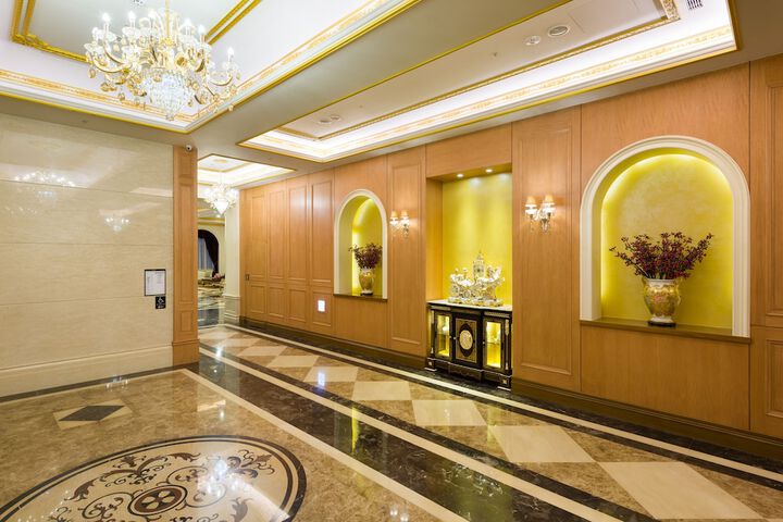 Ballroom/Hall 41 of 45