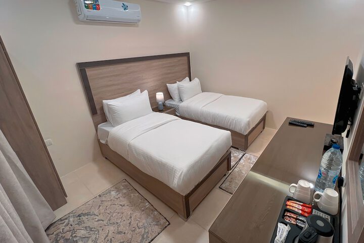 Room 4 of 30