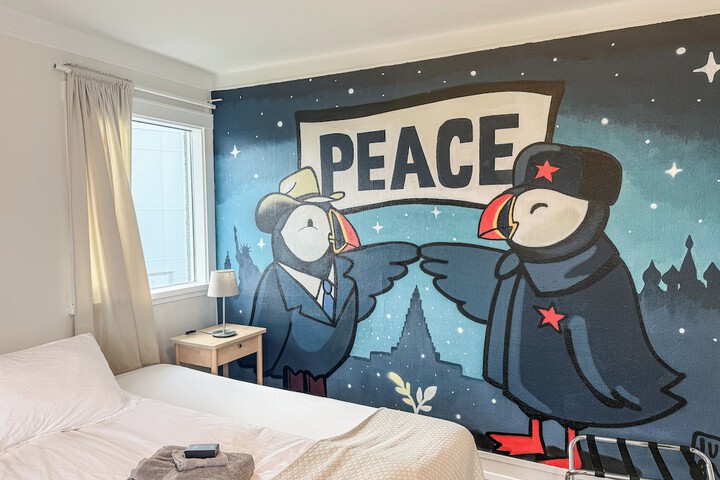Room 14 of 36