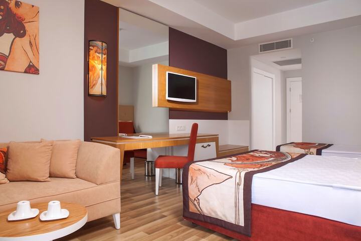 Room 13 of 55