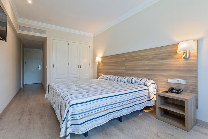 Room 8 of 39