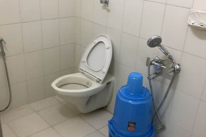 Room 7 of 7