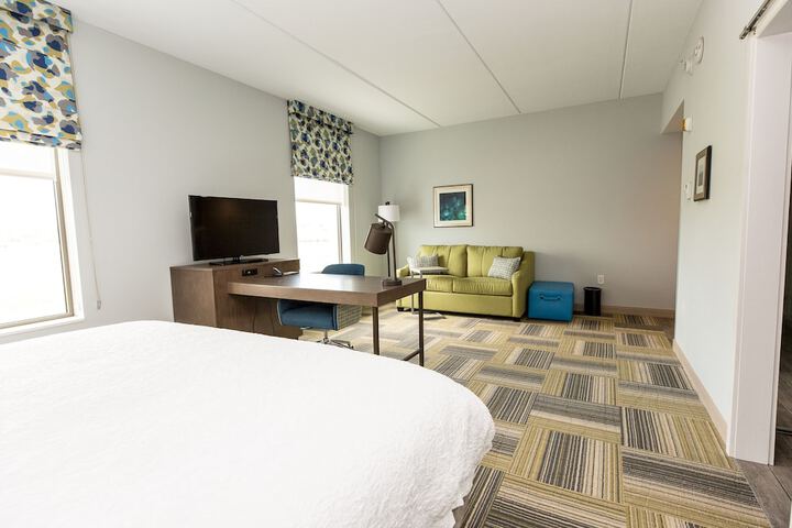 Room 13 of 66