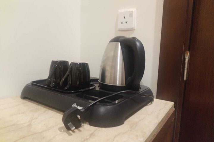 Breakfast/Coffee Service 18 of 97