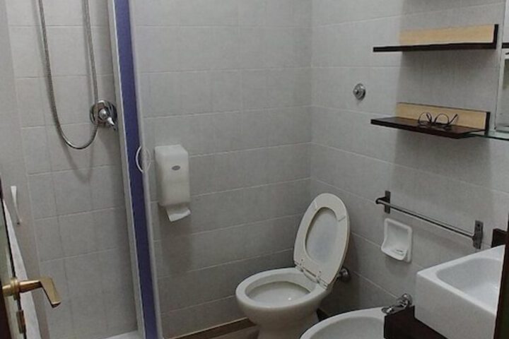 Room 25 of 52