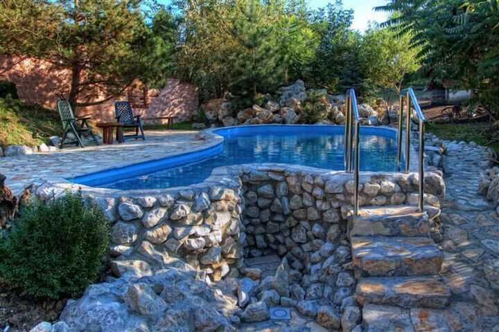 Pool Hotel