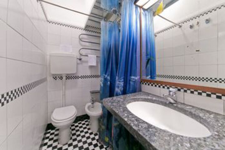 Room 3 of 12