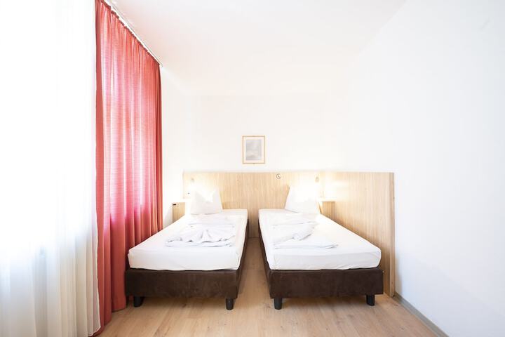 Room 58 of 84