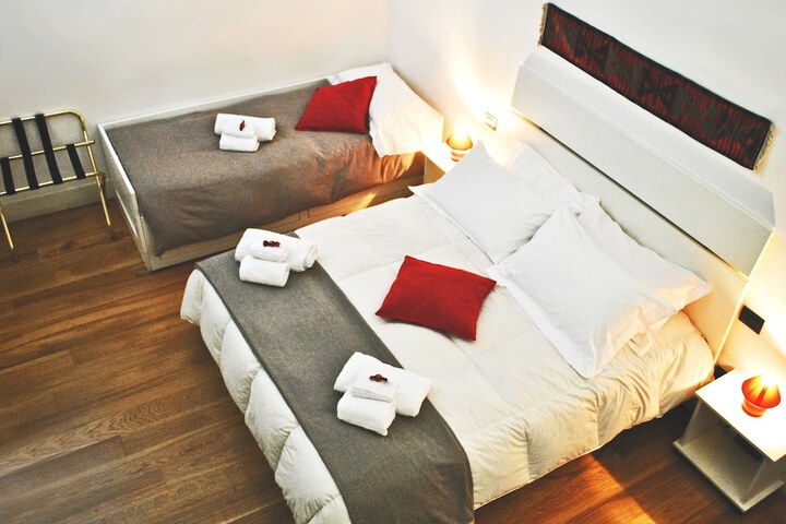 Room 10 of 63
