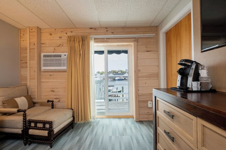 Room 46 of 134