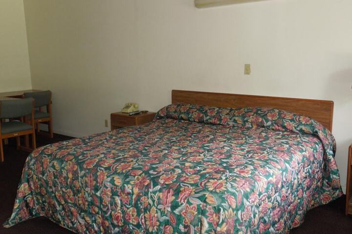 Room 14 of 30