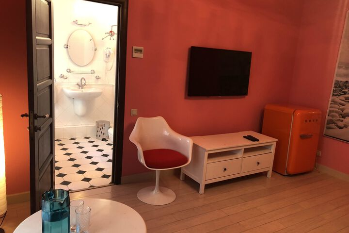 Room 11 of 47