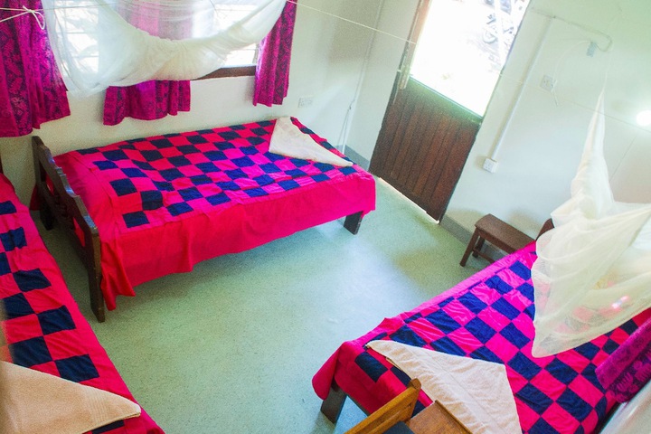 Room 3 of 35