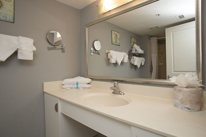1 Bedroom Suite Murphy Bed Ocean View (2 of 70)
