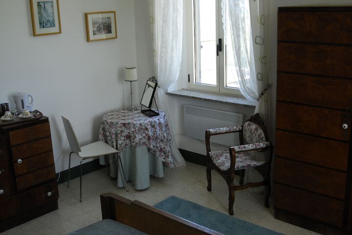 Room 14 of 24