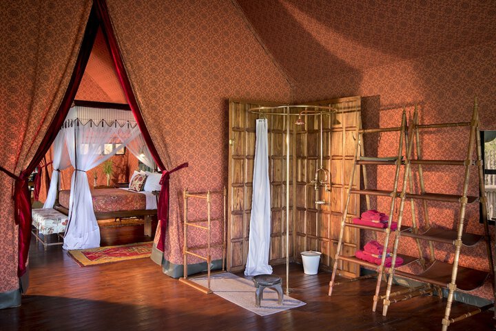 Room 4 of 15