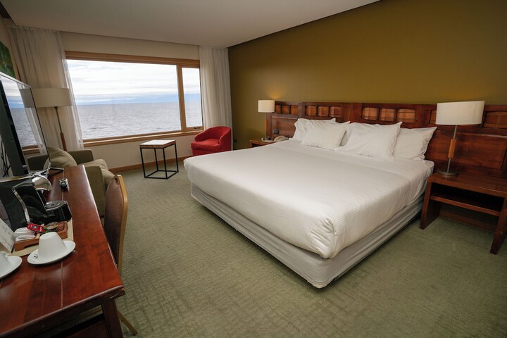Room 26 of 140