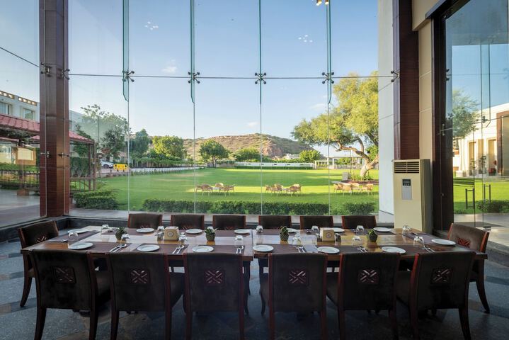 Dining Photos