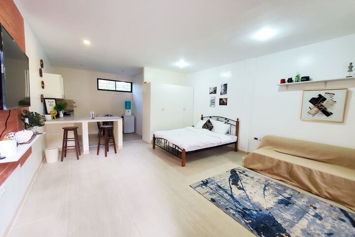 Room 2 of 23