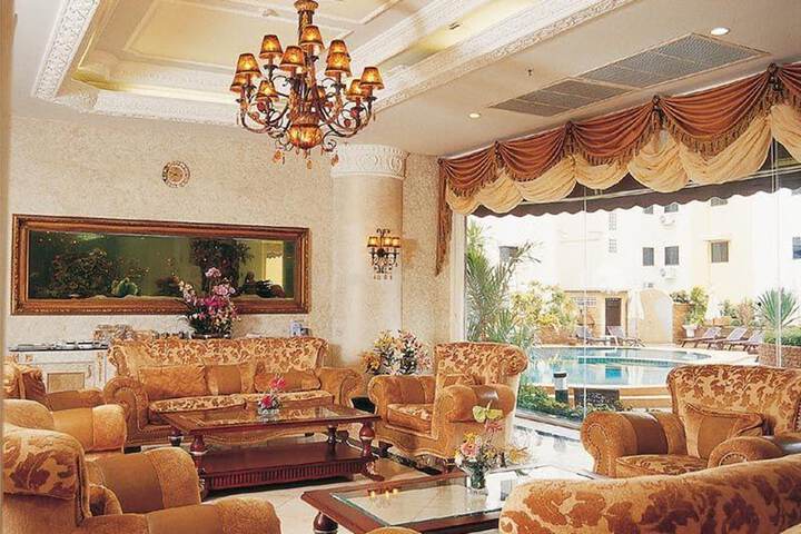 Hotel Lobby