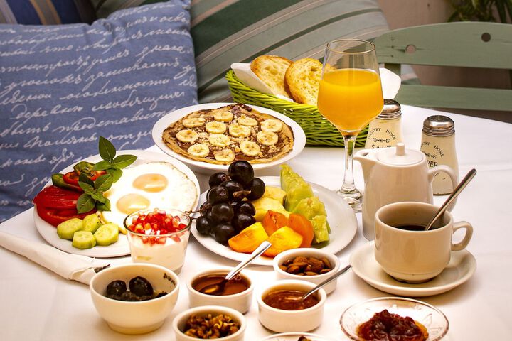 Breakfast/Coffee Service 31 of 42