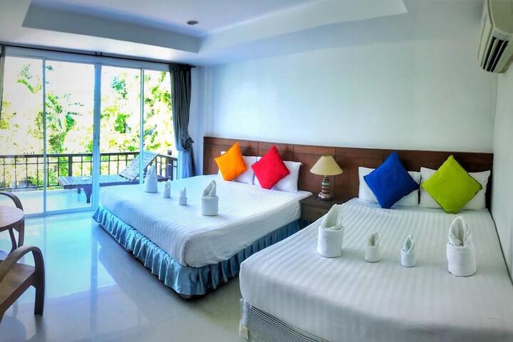 Room 5 of 48