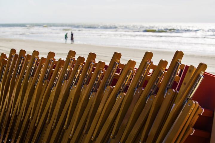 Beach 77 of 100