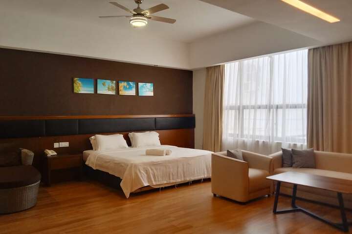 Room 27 of 56
