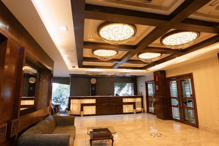 Hotel Interior 4 of 100