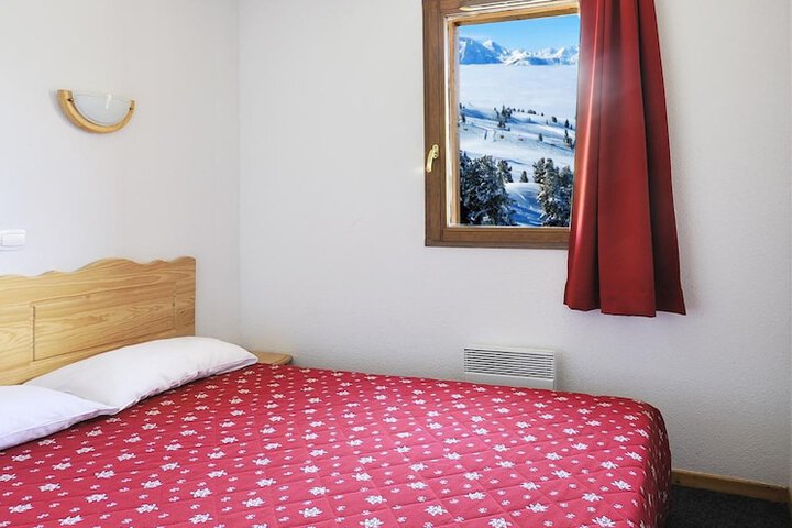 Room 9 of 41