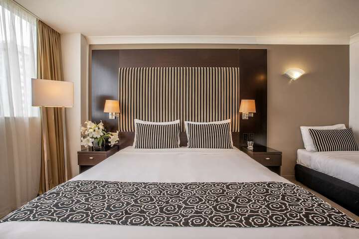 Room 12 of 70