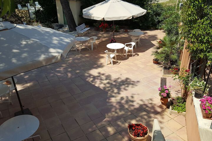 Terrace/Patio 28 of 50