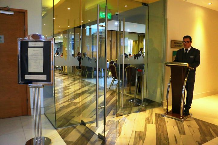 Entrance & Lobby