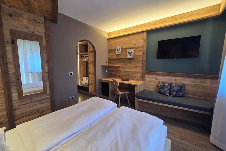 Room 21 of 51