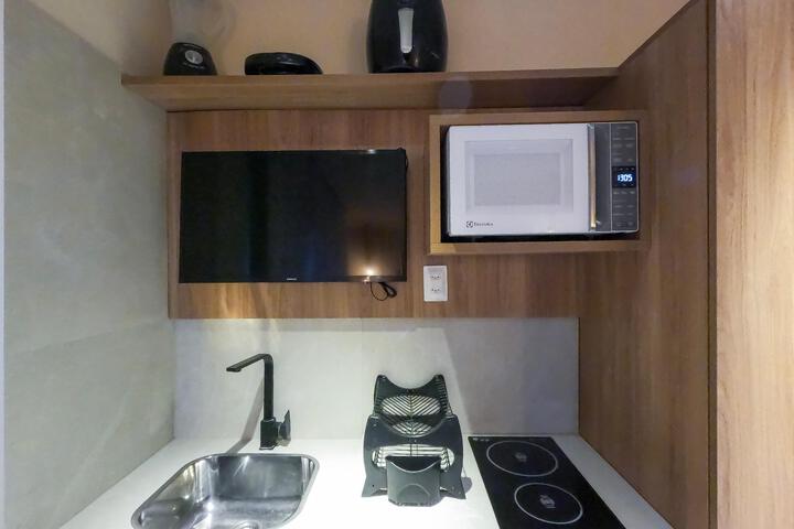 Room 17 of 48