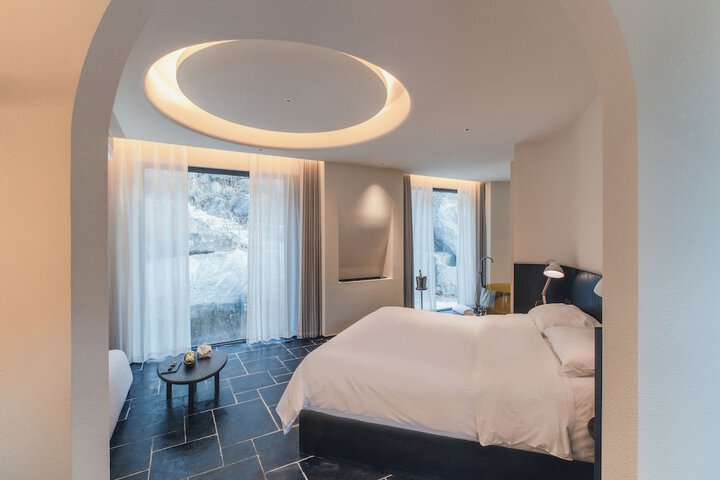 Room 42 of 115