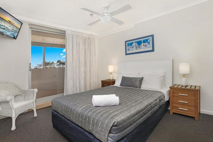 Room 4 of 56